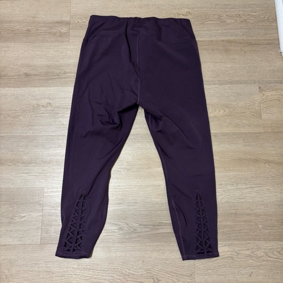 Active Life Women’s Purple Leggings - Picture 2 of 3